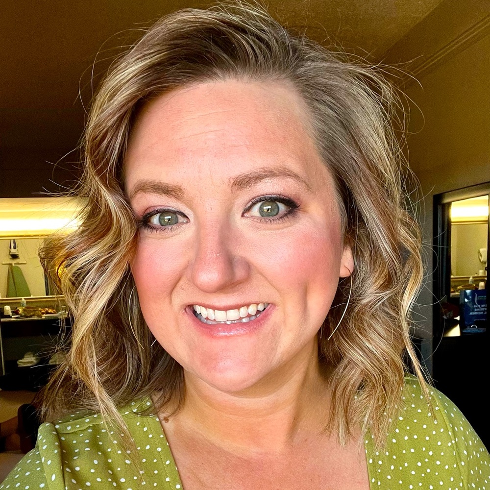 Meet your Posher, Jade